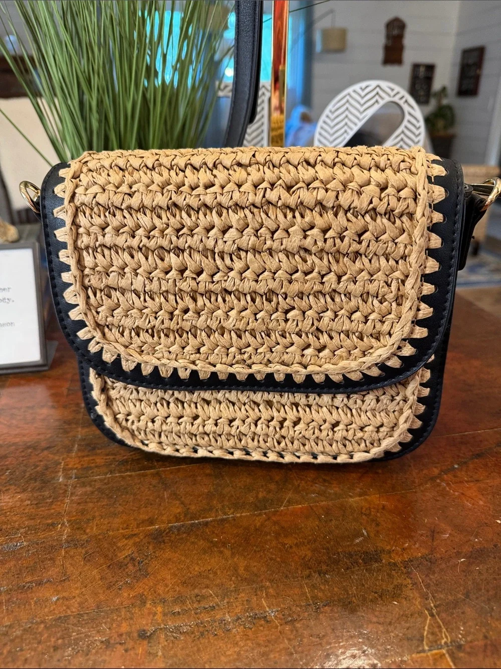 🙏Moda Luxe Tan Woven Crossbody with Black Trim - Picture 1 of 8